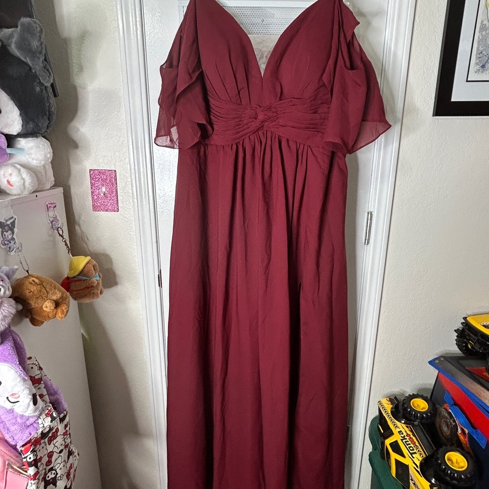 Elegant Burgundy Evening Gown